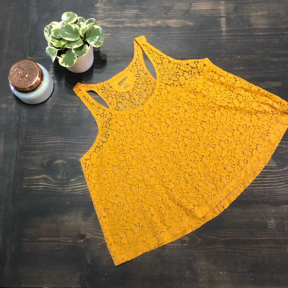 ✨Lace Halter tank top sz XL